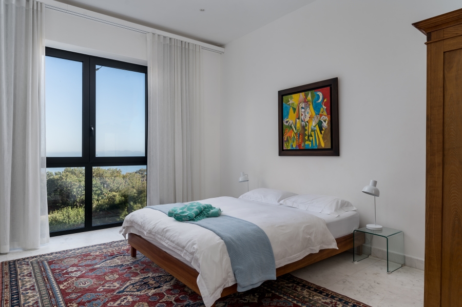 To Let 3 Bedroom Property for Rent in Gordons Bay Village Western Cape